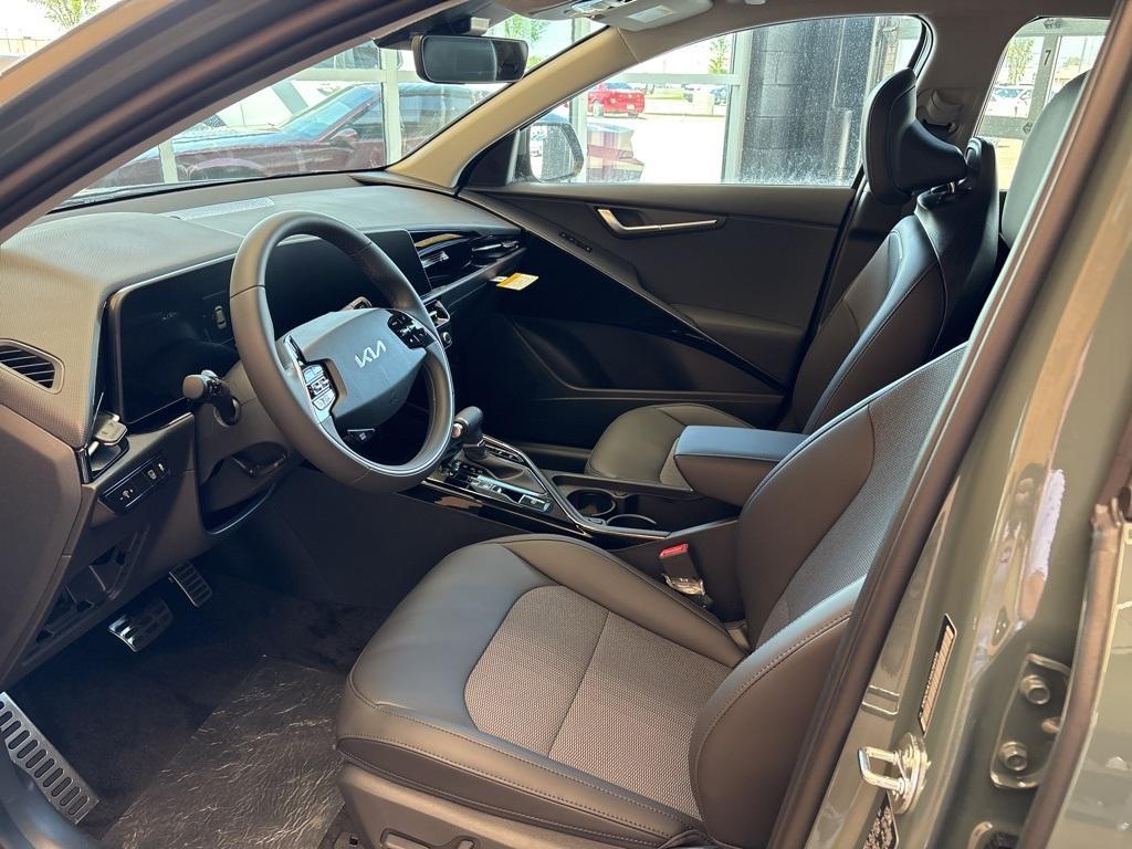 new 2025 Kia Niro car, priced at $31,781