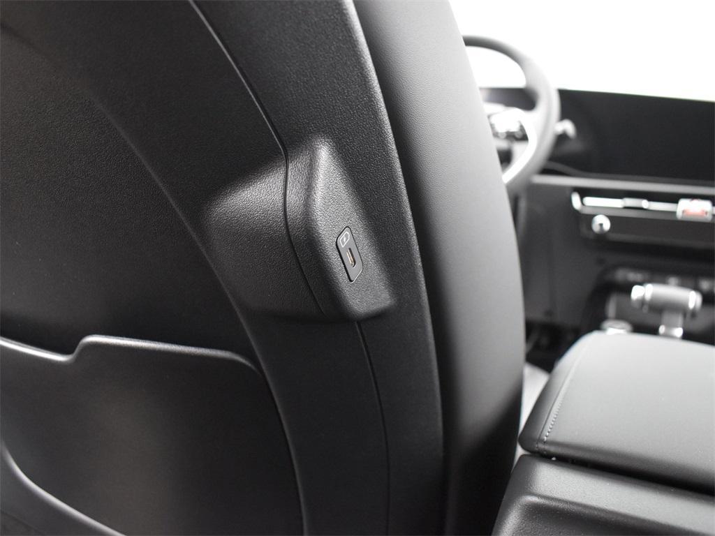 new 2025 Kia Niro car, priced at $31,781