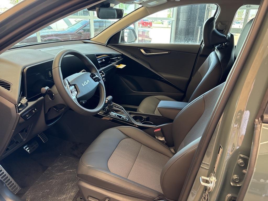 new 2025 Kia Niro car, priced at $31,781