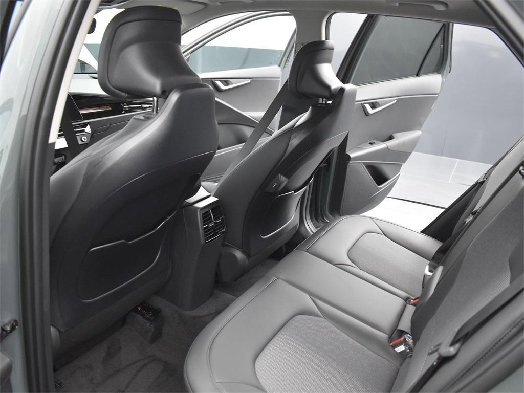 new 2025 Kia Niro car, priced at $31,781