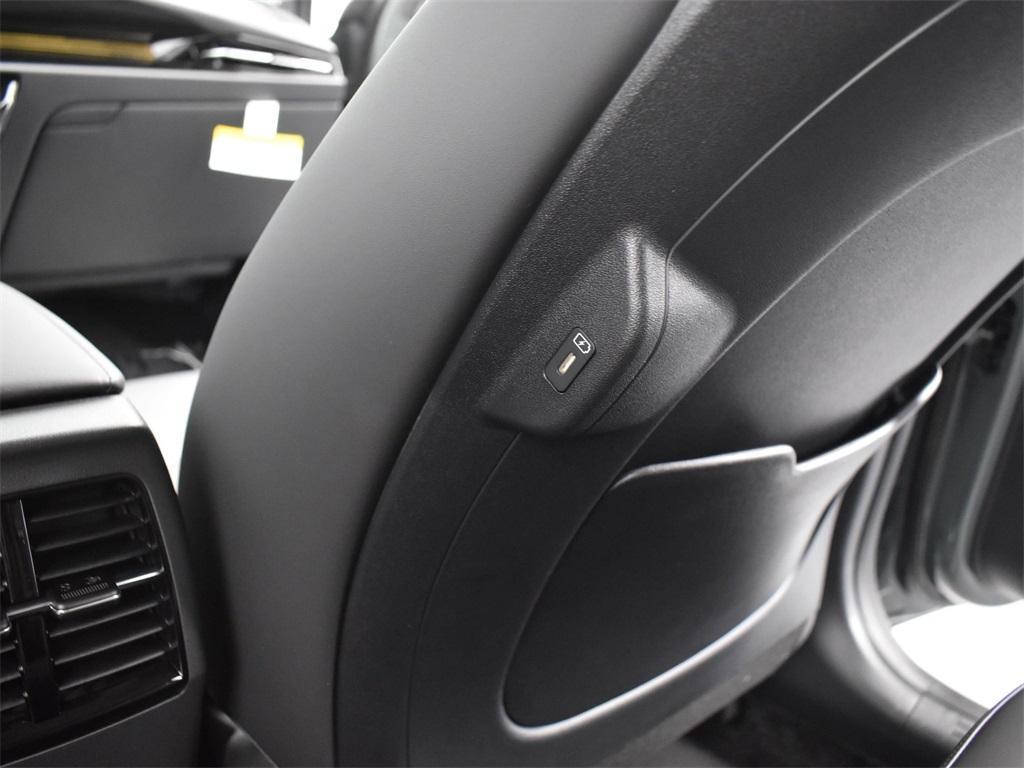 new 2025 Kia Niro car, priced at $31,781
