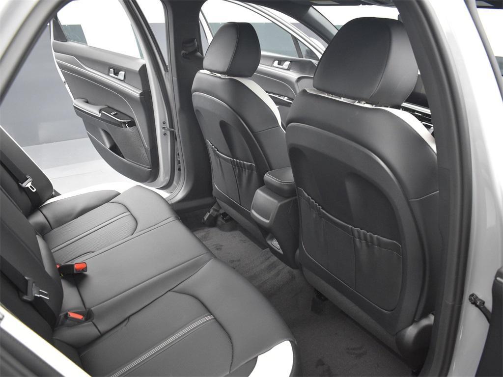 new 2025 Kia K5 car, priced at $29,528