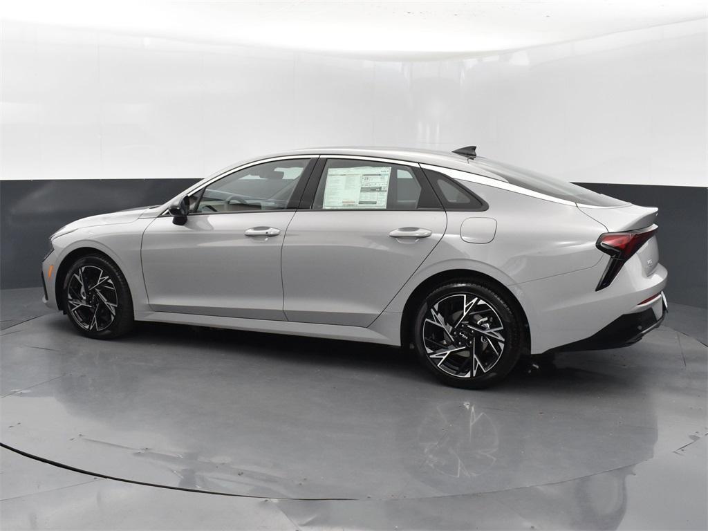 new 2025 Kia K5 car, priced at $29,528