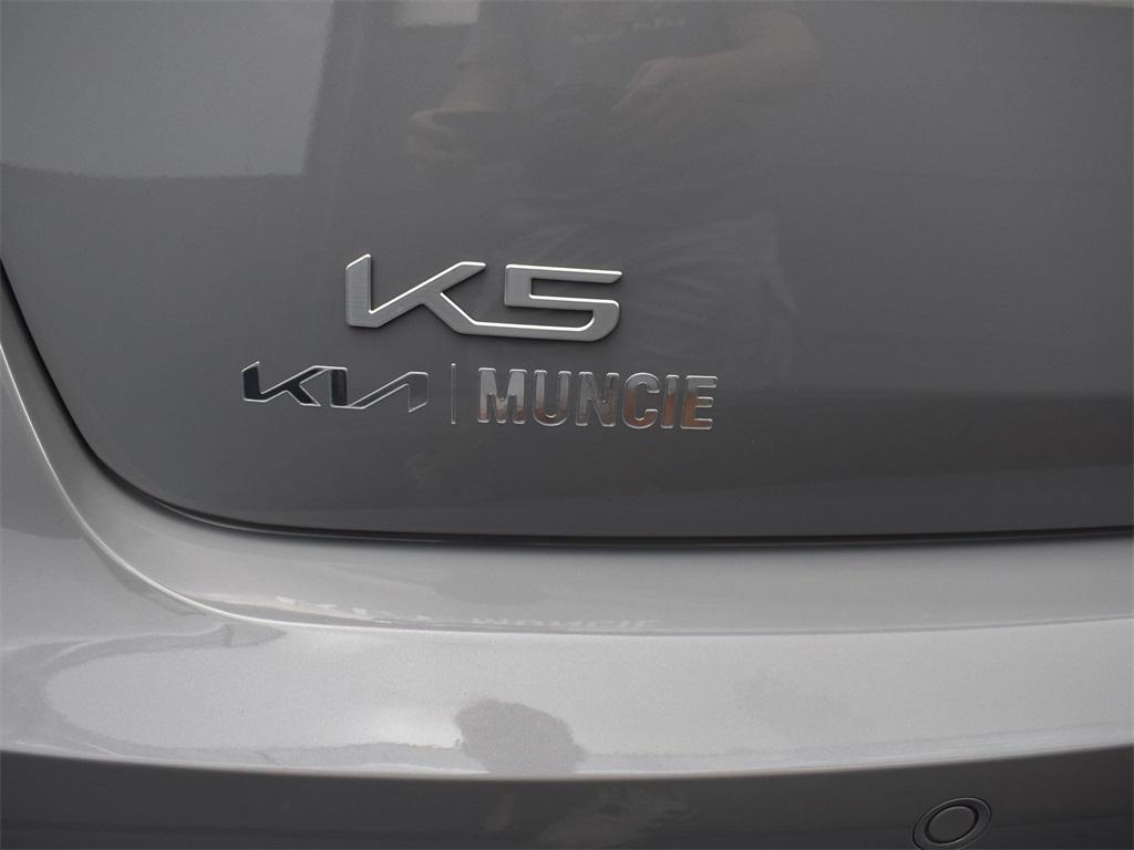 new 2025 Kia K5 car, priced at $29,528