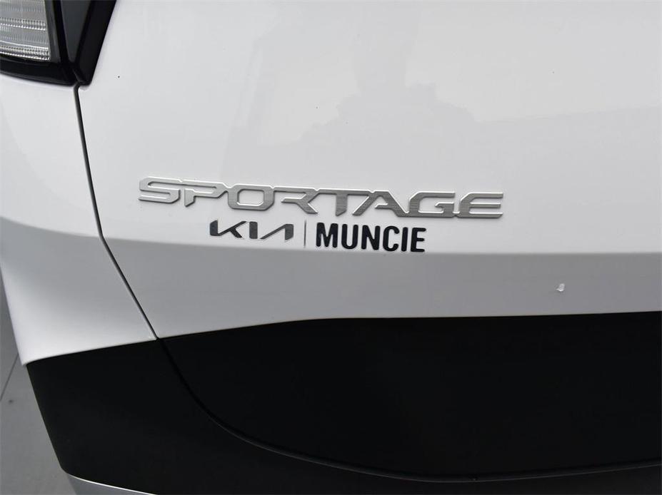 new 2025 Kia Sportage car, priced at $30,195