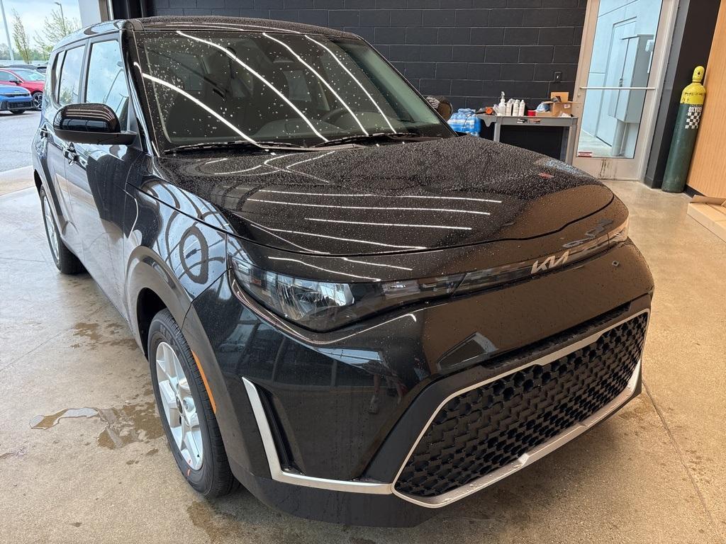 new 2025 Kia Soul car, priced at $21,998