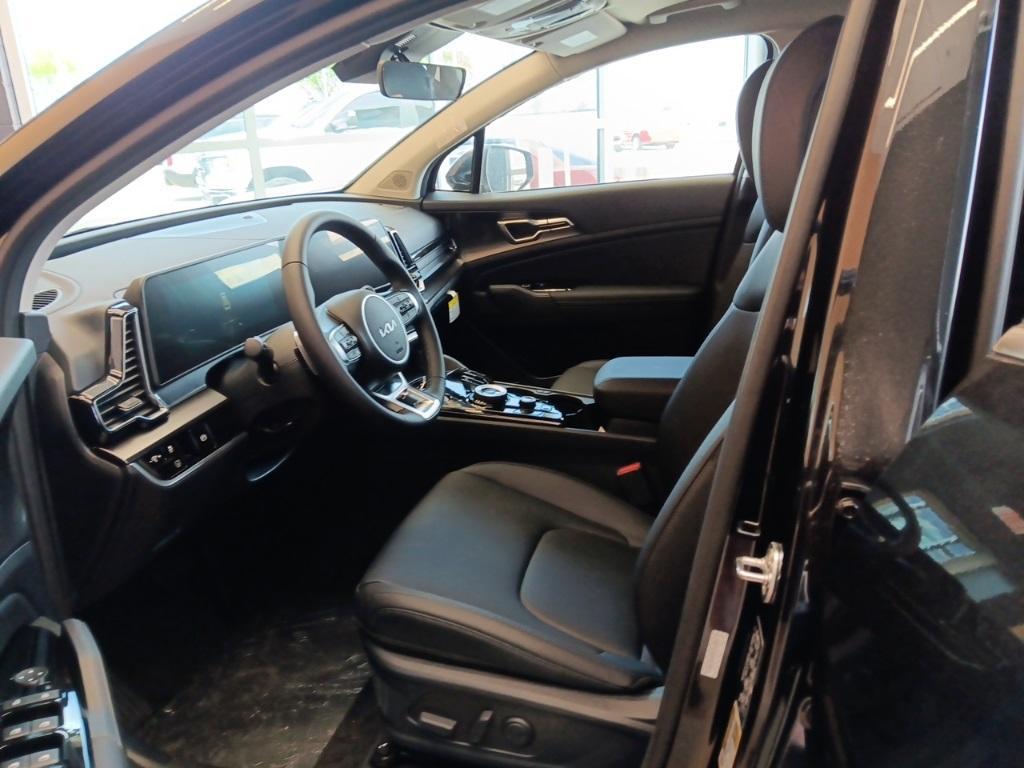 new 2025 Kia Sportage Hybrid car, priced at $33,190