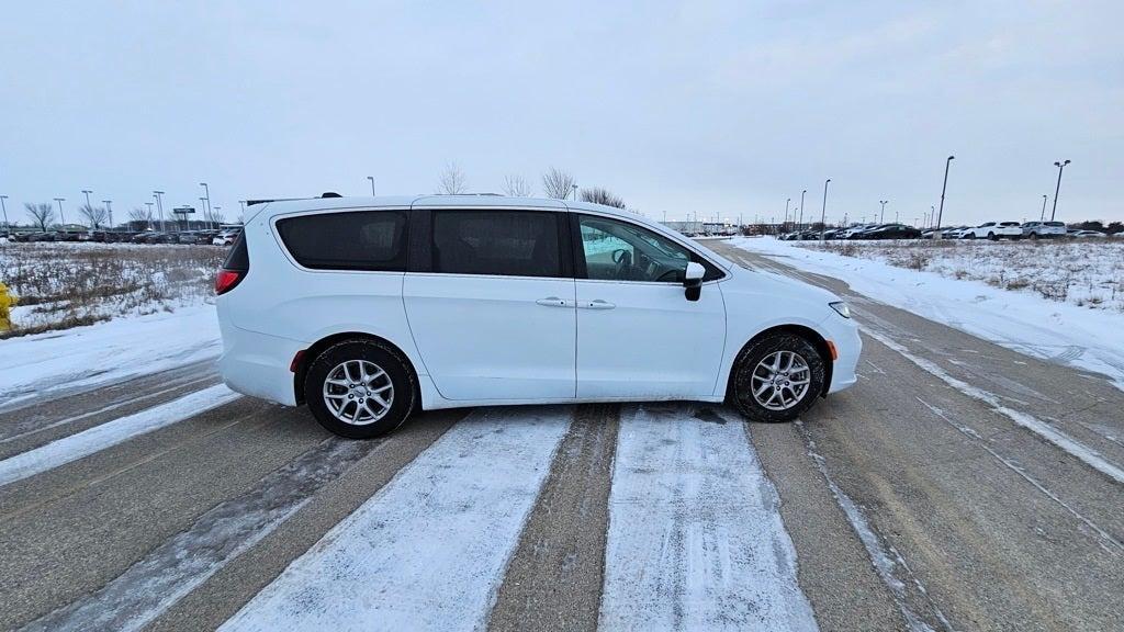 used 2023 Chrysler Pacifica car, priced at $26,987