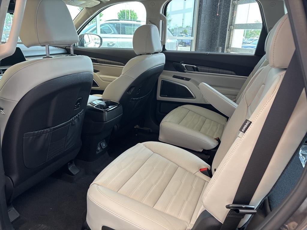 new 2025 Kia Telluride car, priced at $49,965