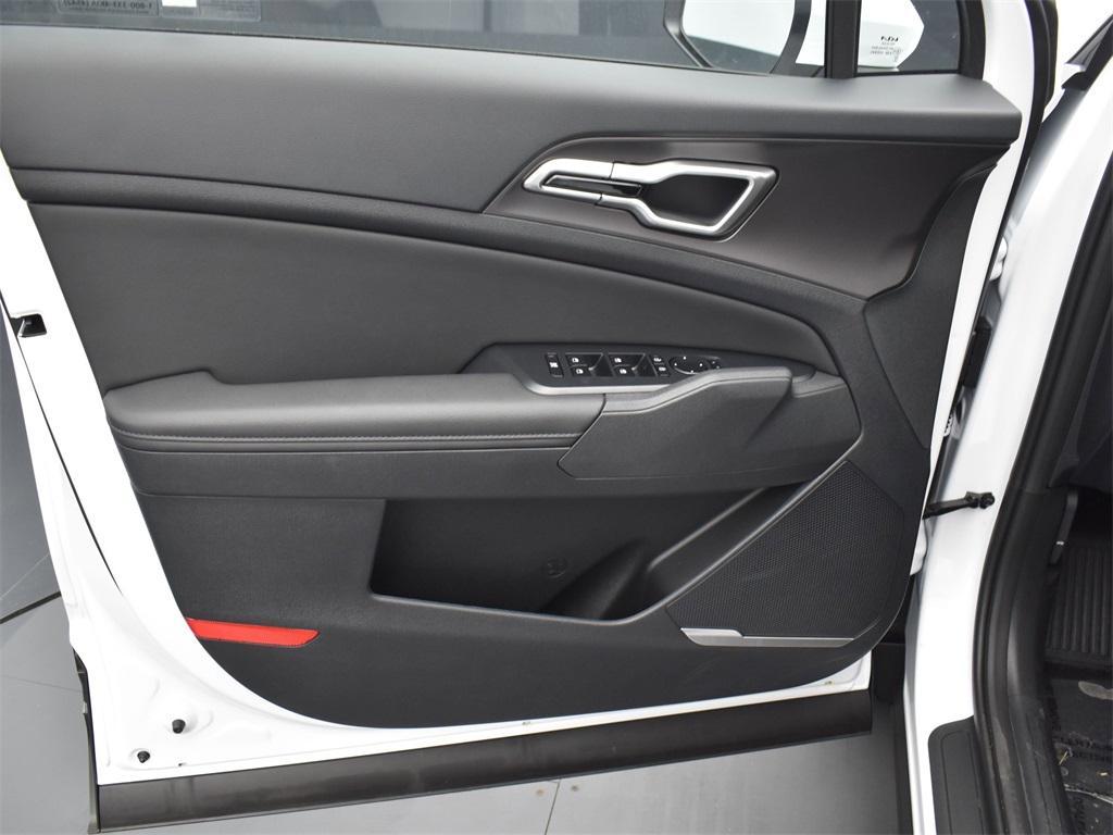 new 2026 Kia Sportage car, priced at $33,060