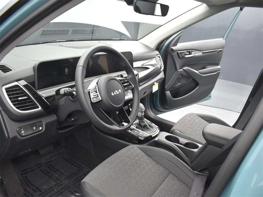 new 2025 Kia Seltos car, priced at $27,372