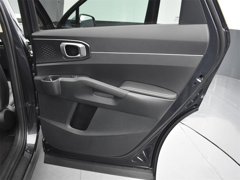 new 2025 Kia Sorento car, priced at $33,738