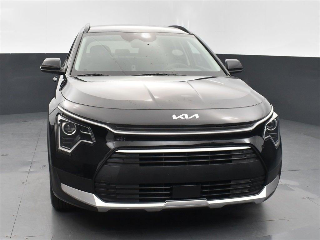 new 2025 Kia Niro car, priced at $29,876