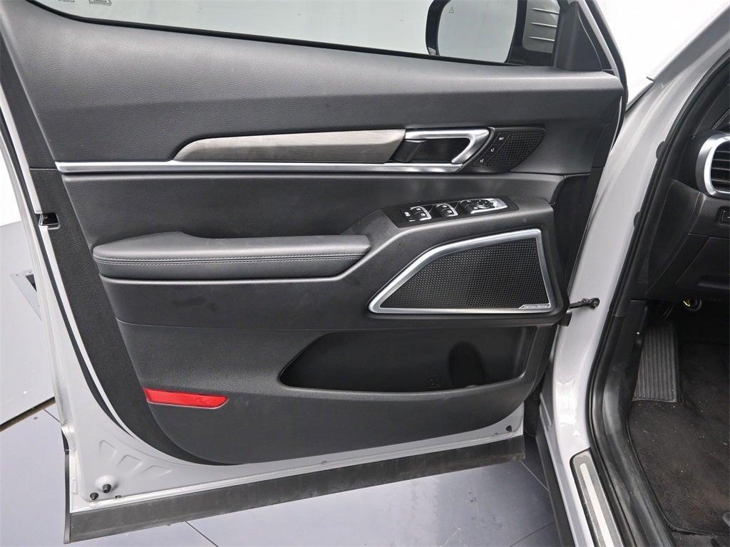 used 2023 Kia Telluride car, priced at $40,183
