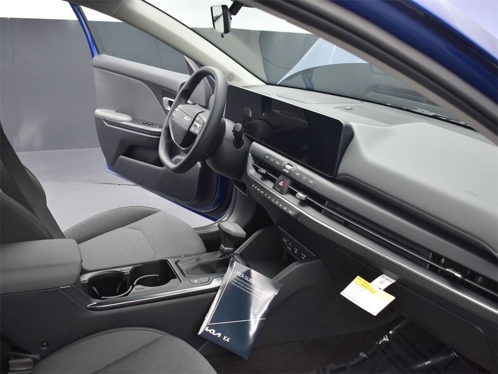 new 2025 Kia K4 car, priced at $23,298