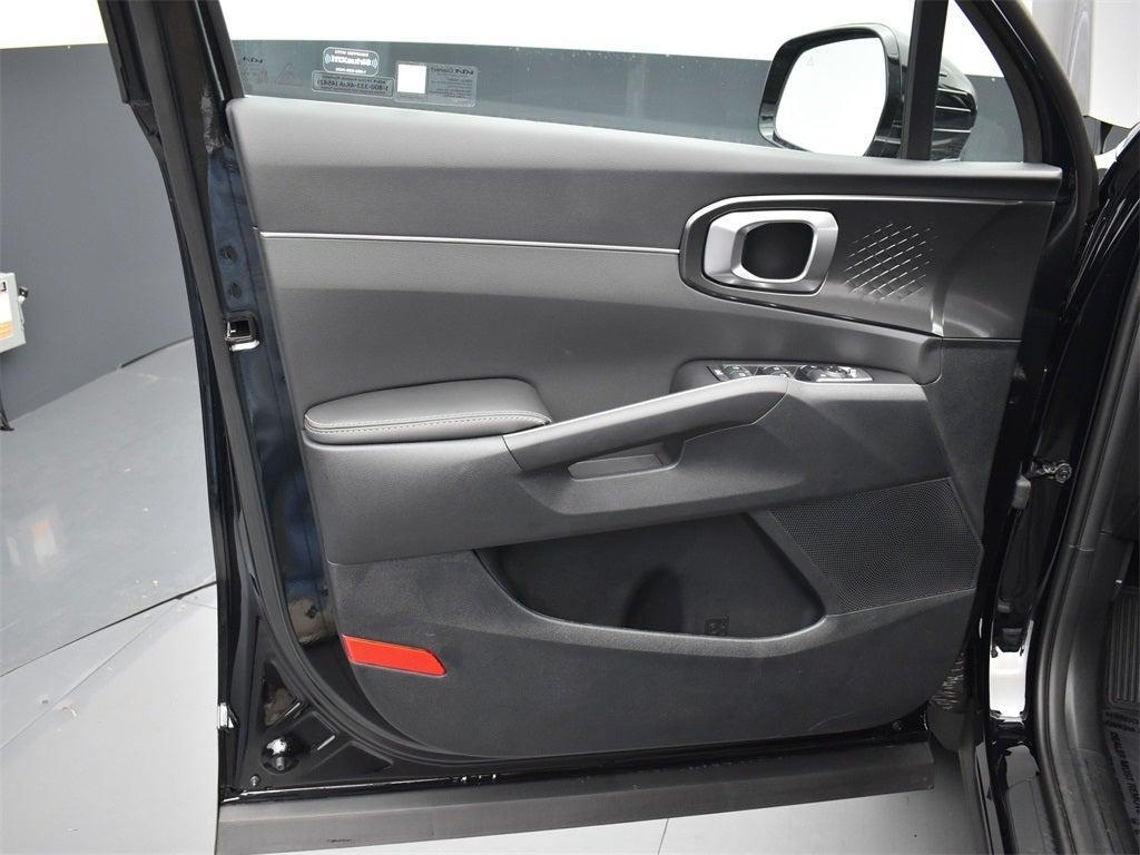 new 2025 Kia Sorento car, priced at $34,967