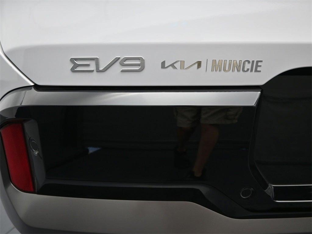 new 2026 Kia EV9 car, priced at $65,309