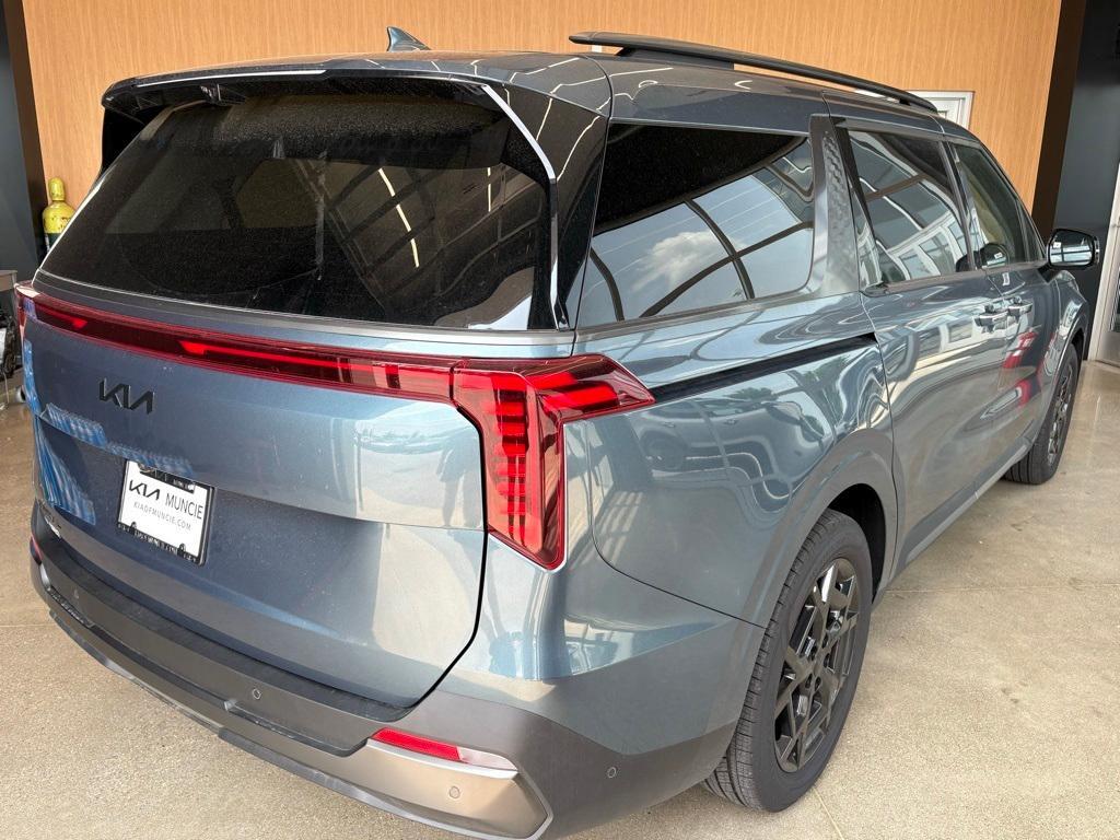 new 2025 Kia Carnival car, priced at $49,433
