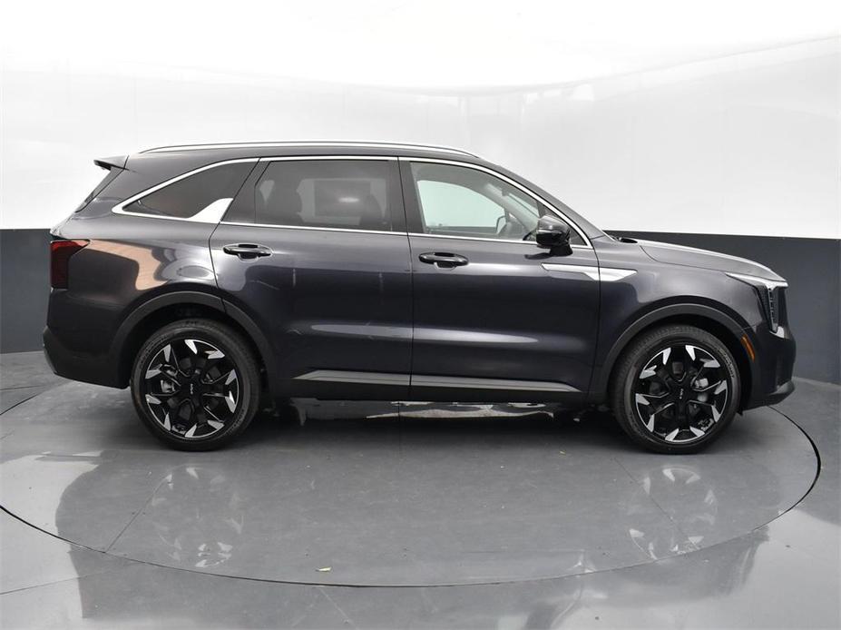 new 2025 Kia Sorento car, priced at $37,490