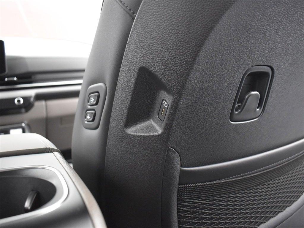 new 2026 Kia Carnival Hybrid car, priced at $47,827