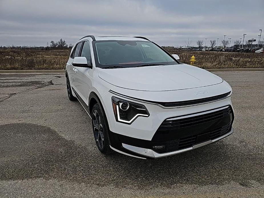 new 2025 Kia Niro car, priced at $33,628