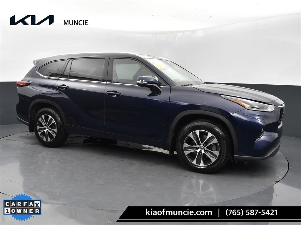 used 2021 Toyota Highlander car, priced at $30,363