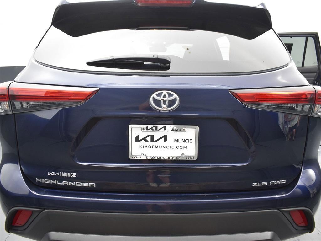 used 2021 Toyota Highlander car, priced at $30,363
