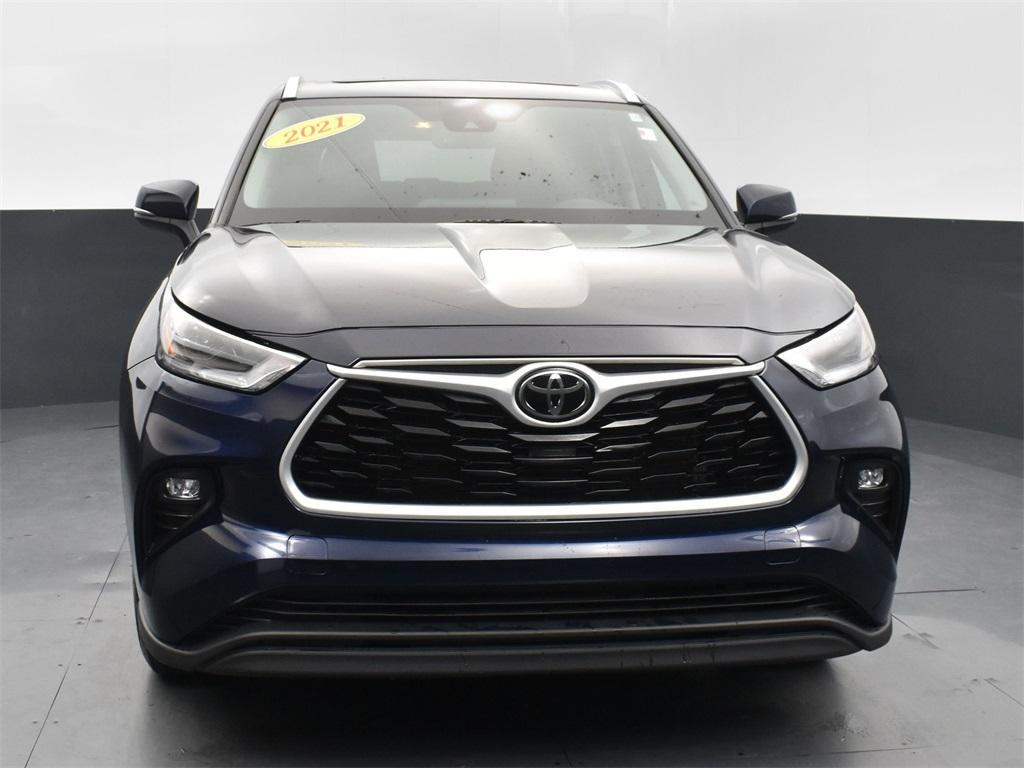 used 2021 Toyota Highlander car, priced at $30,363
