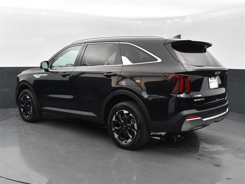 new 2025 Kia Sorento car, priced at $36,203