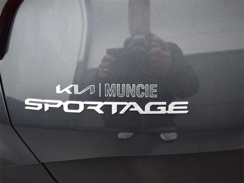 new 2025 Kia Sportage car, priced at $30,091