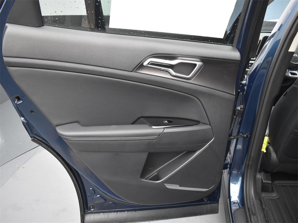 new 2025 Kia Sportage Hybrid car, priced at $33,780