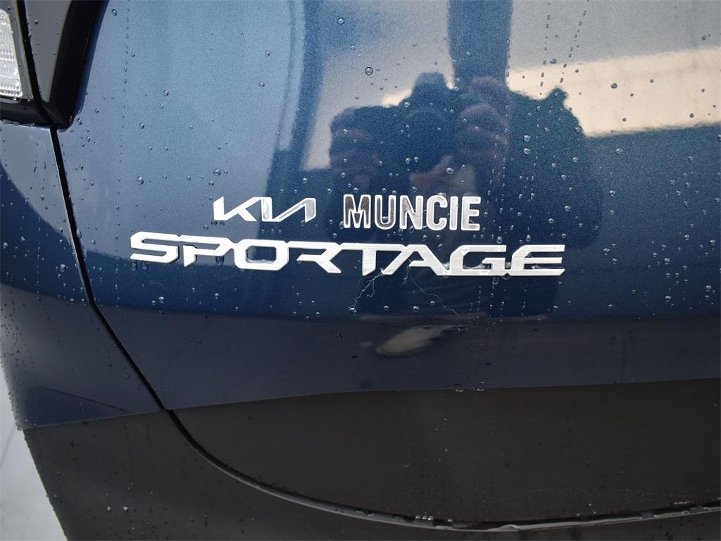 new 2025 Kia Sportage Hybrid car, priced at $33,780