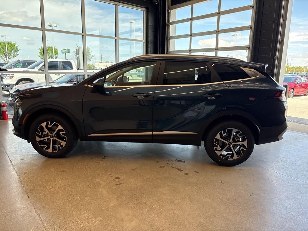 new 2025 Kia Sportage Hybrid car, priced at $33,780