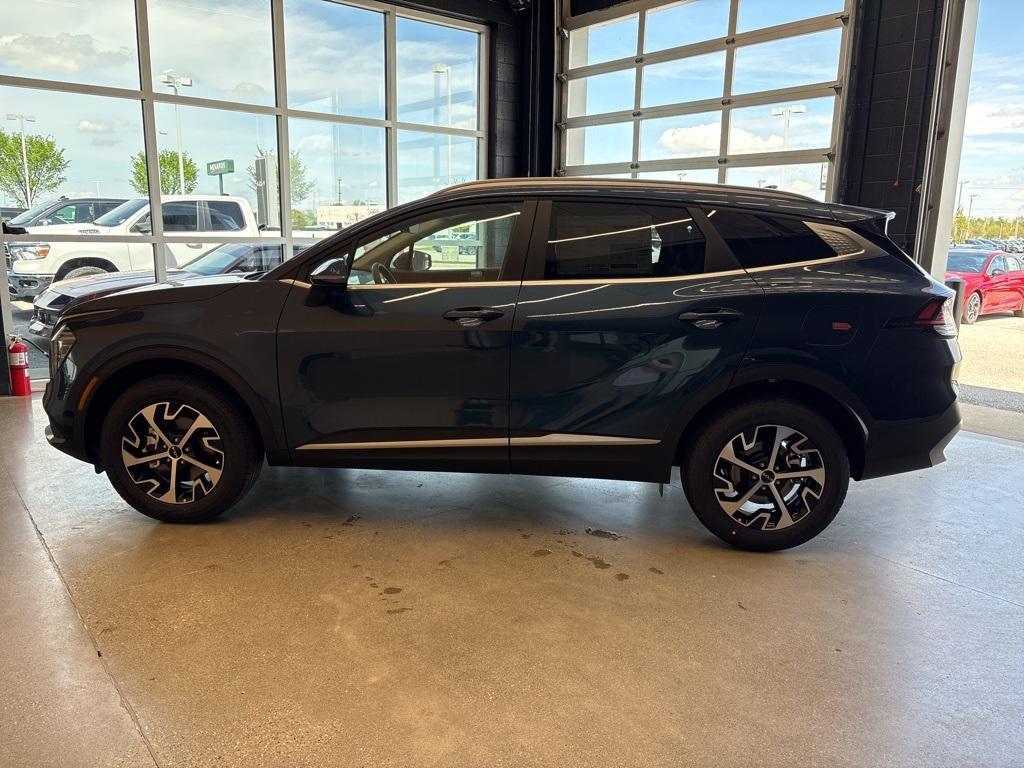 new 2025 Kia Sportage Hybrid car, priced at $33,780
