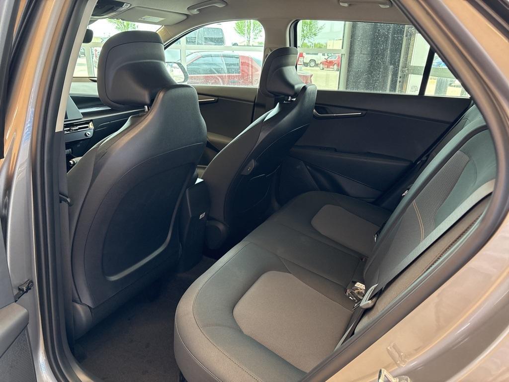 new 2025 Kia Niro car, priced at $27,285