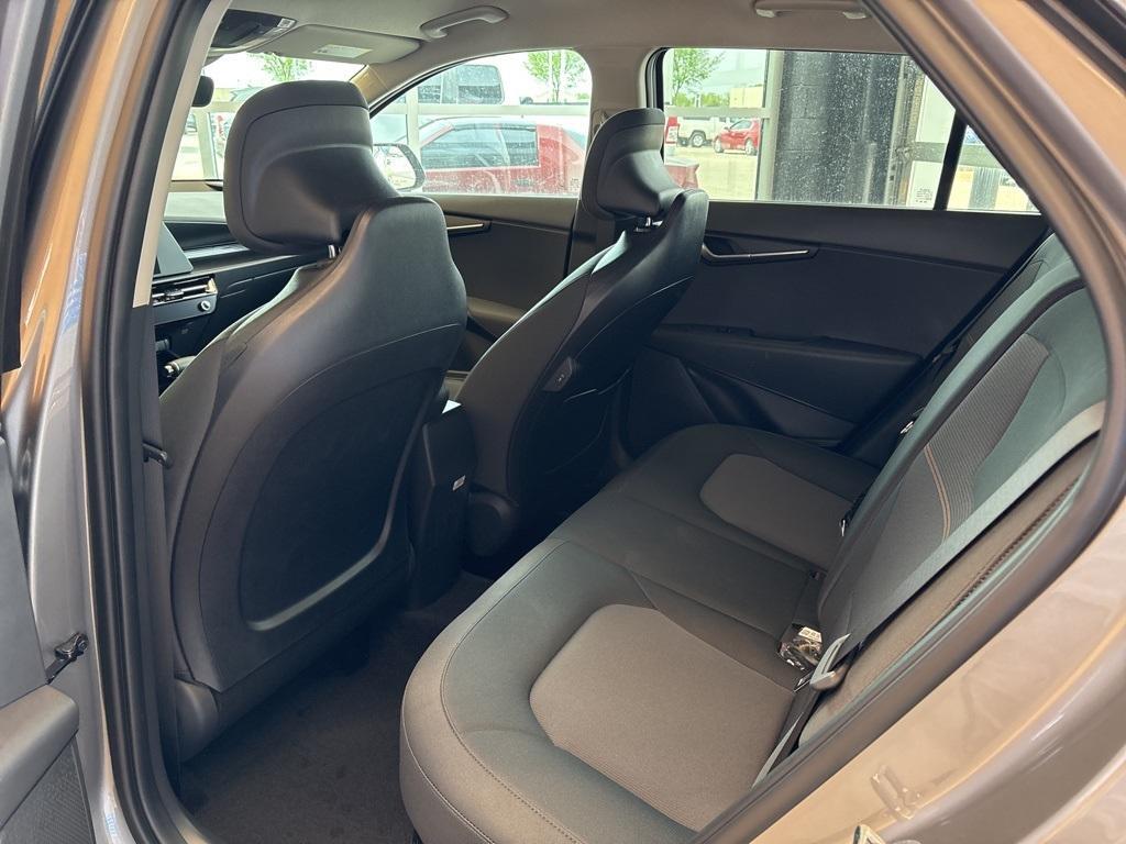 new 2025 Kia Niro car, priced at $27,285