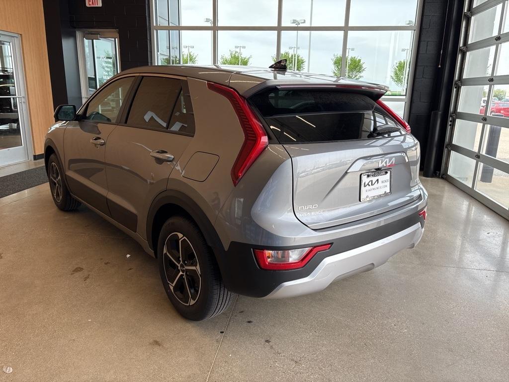new 2025 Kia Niro car, priced at $27,285