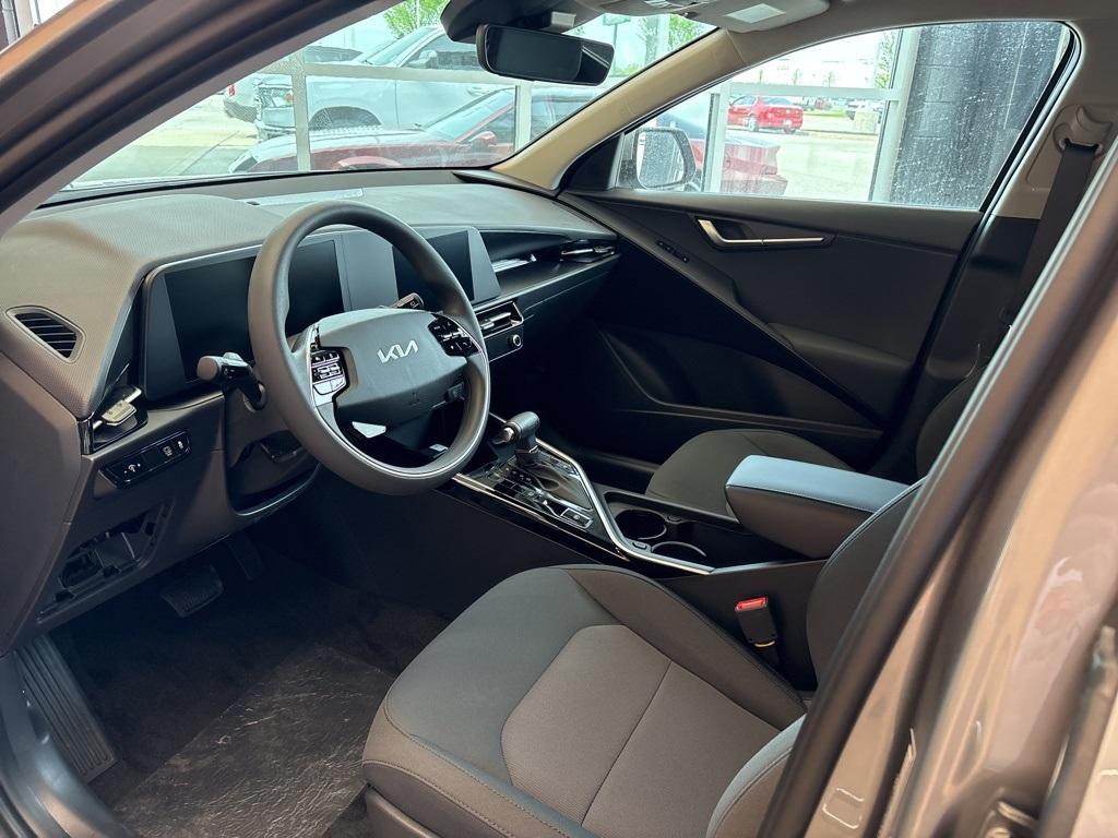 new 2025 Kia Niro car, priced at $27,285
