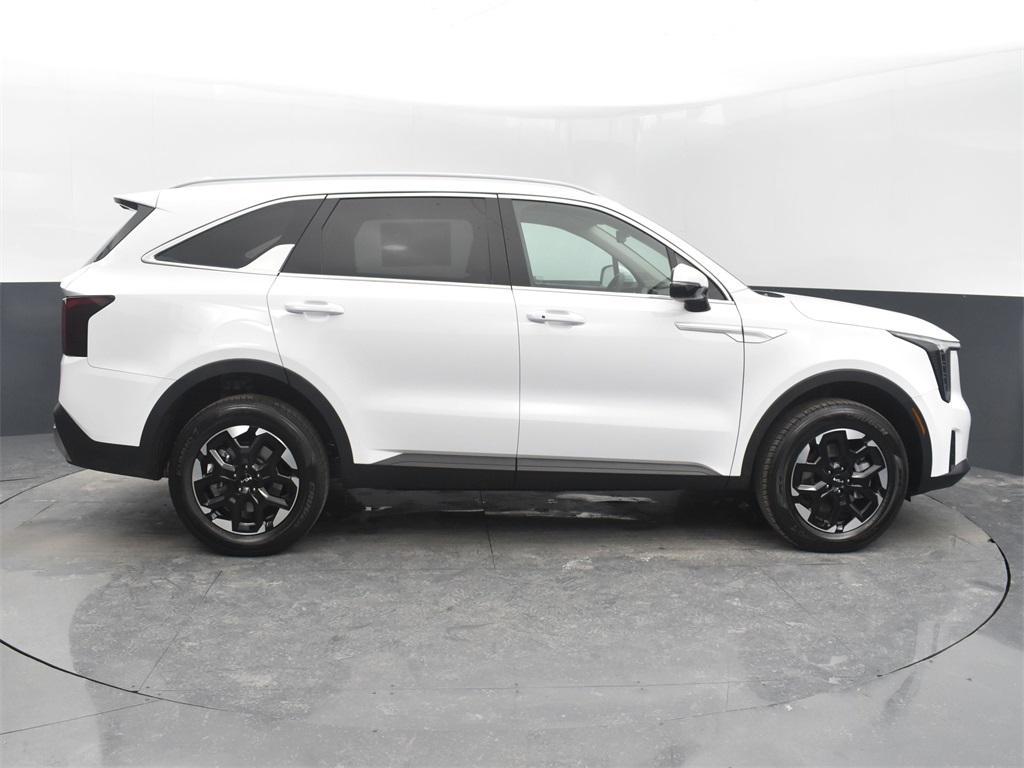 new 2025 Kia Sorento car, priced at $36,162