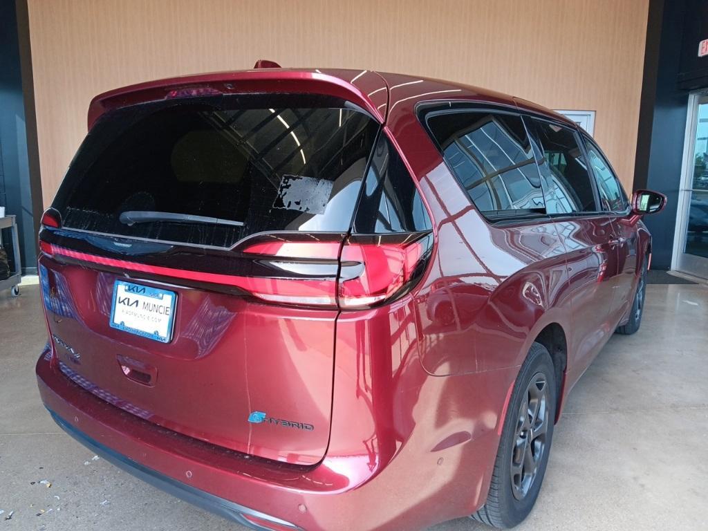 used 2022 Chrysler Pacifica Hybrid car, priced at $35,662