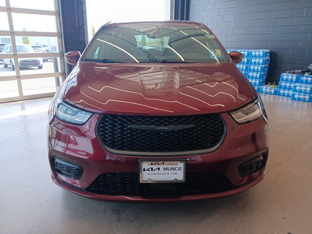 used 2022 Chrysler Pacifica Hybrid car, priced at $35,662