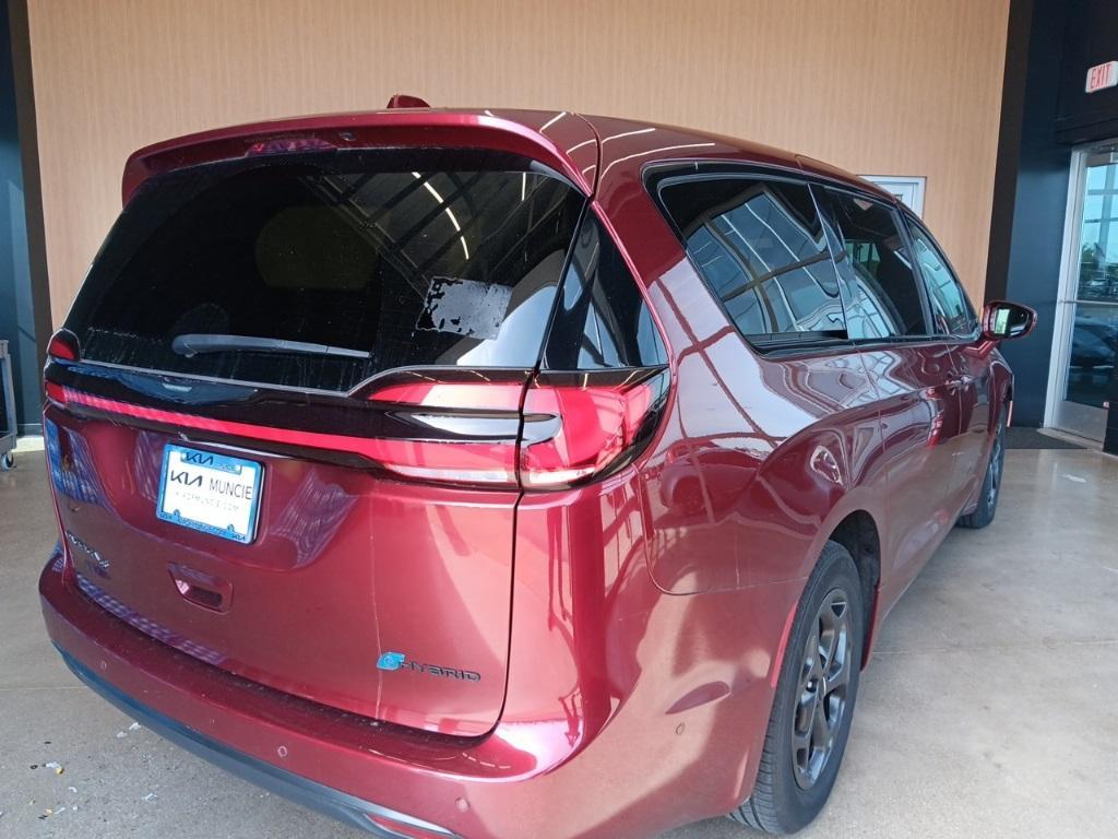 used 2022 Chrysler Pacifica Hybrid car, priced at $35,662