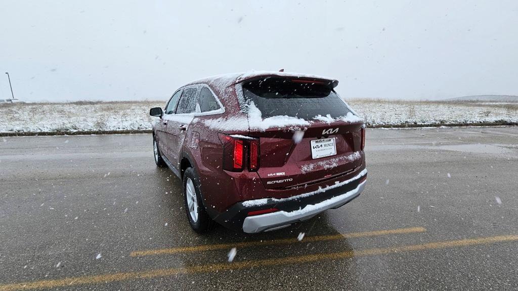 new 2025 Kia Sorento car, priced at $32,596