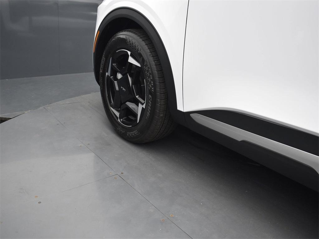 new 2026 Kia Sportage car, priced at $32,080