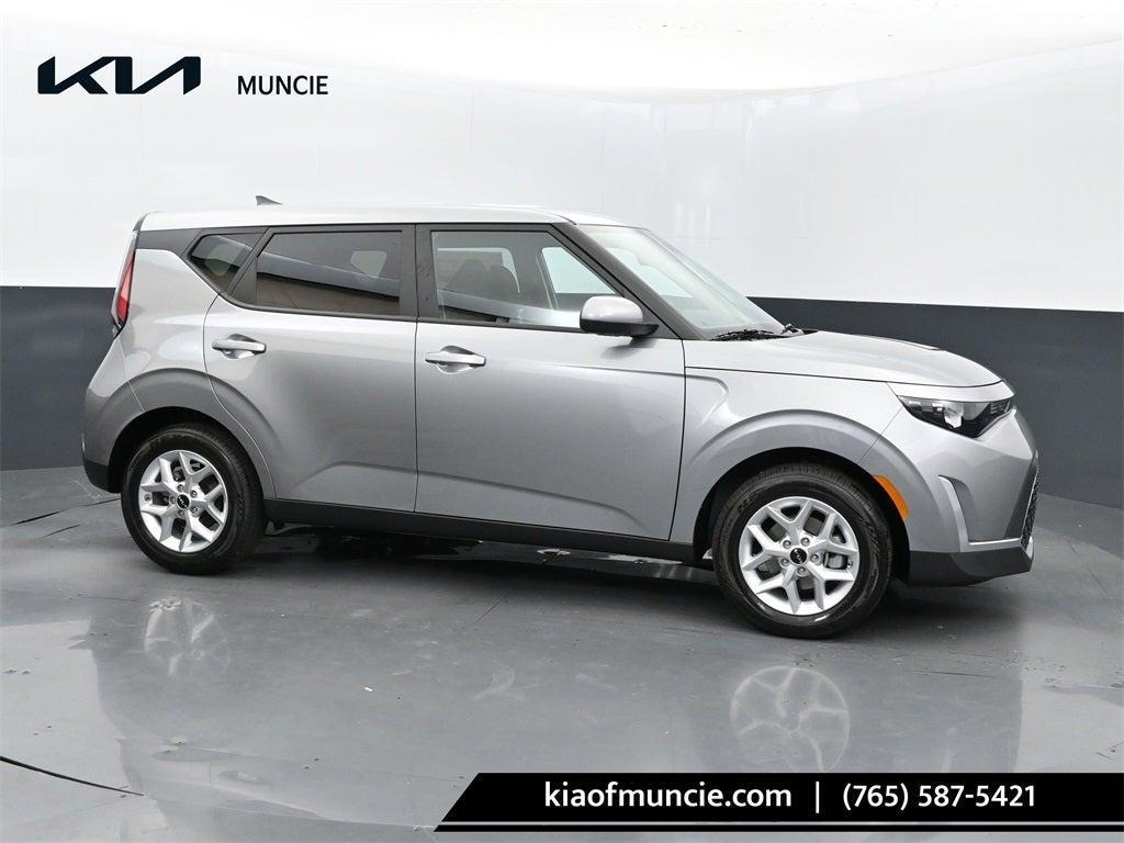 new 2025 Kia Soul car, priced at $21,677