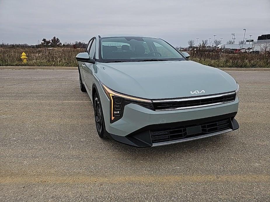 new 2025 Kia K4 car, priced at $24,179