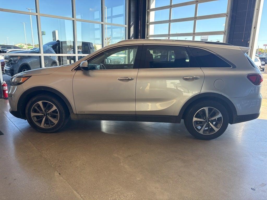 used 2019 Kia Sorento car, priced at $16,131