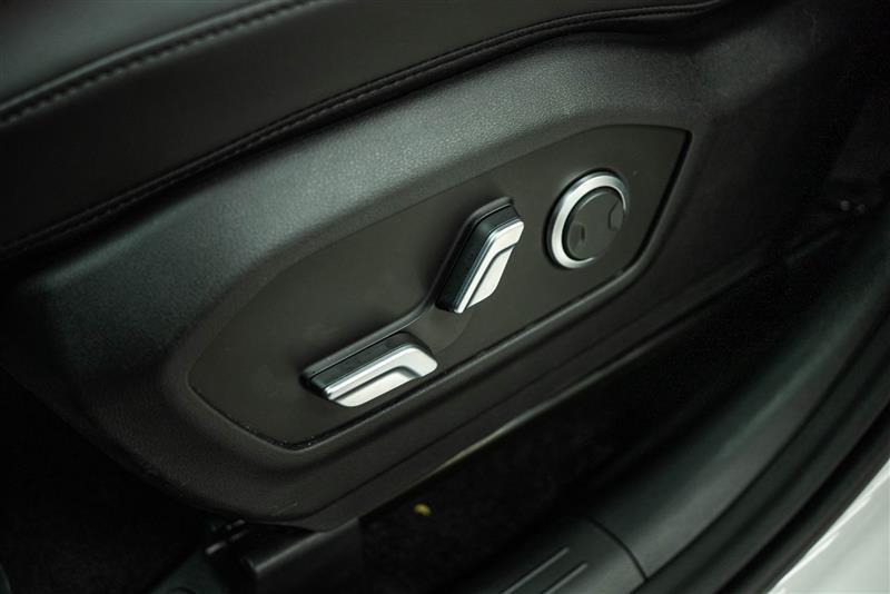 used 2025 Hyundai Santa Fe car, priced at $33,995