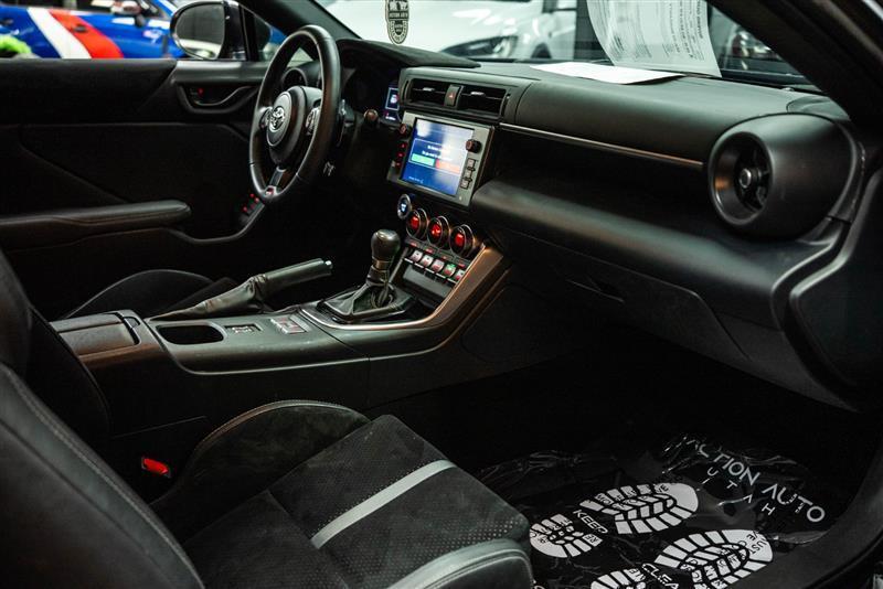 used 2022 Toyota GR86 car, priced at $25,295