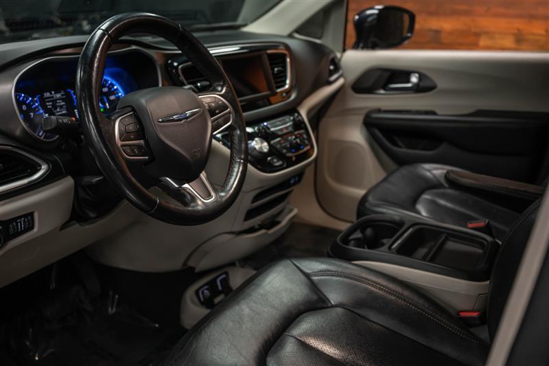 used 2020 Chrysler Pacifica car, priced at $22,195